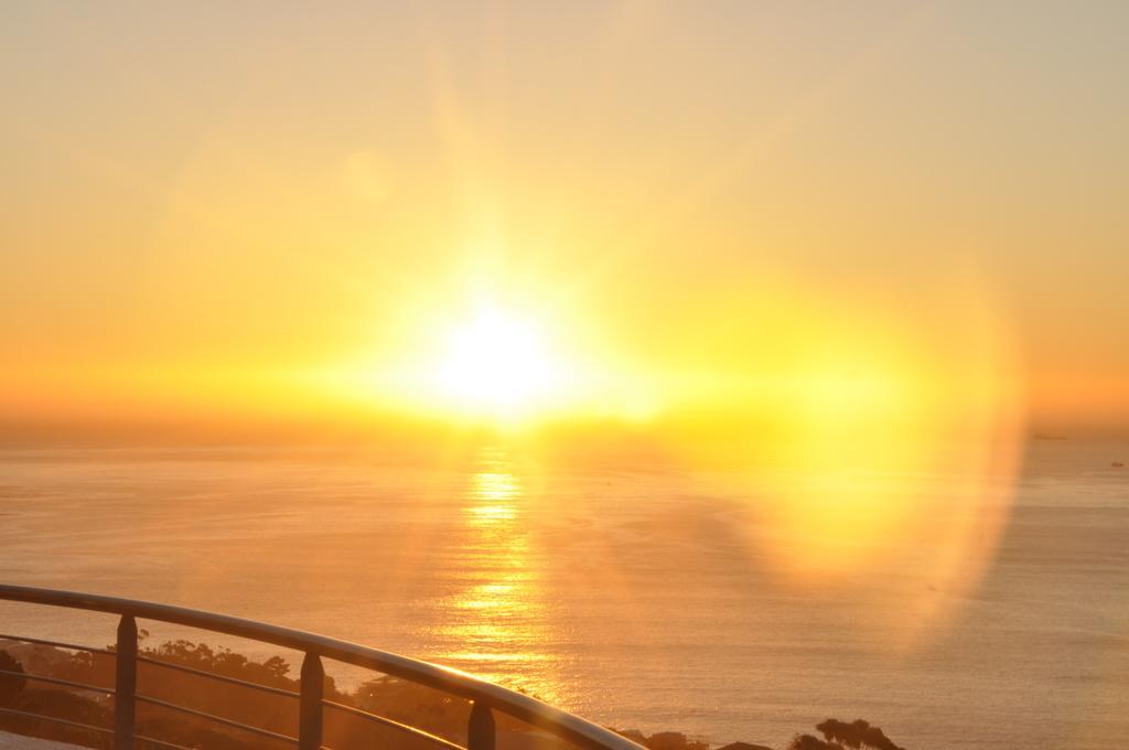 Bay Reflections Camps Bay Luxury Serviced Apartments Cape Town Ruang foto