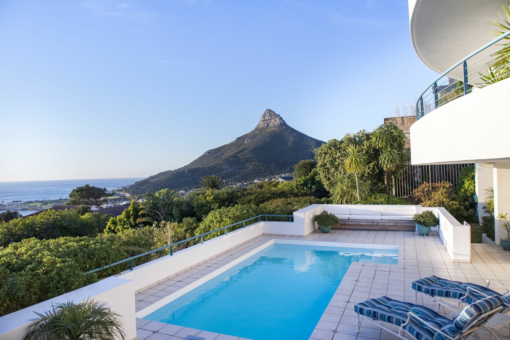 Bay Reflections Camps Bay Luxury Serviced Apartments Cape Town Bagian luar foto